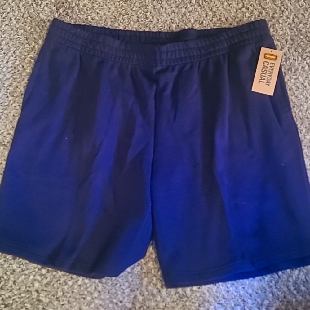 NWT Men's Comfy Shorts, Navy, with pockets and drawstring